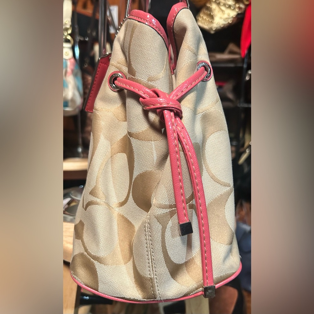 2013 Coach Pink Signature Stripe Carryall Tote Satchel Bag w/ Duel Hangtags - Picture 5 of 15